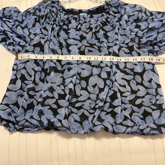 CeCe Women’s Puff Long Sleeve Blouse - Picture 6 of 10